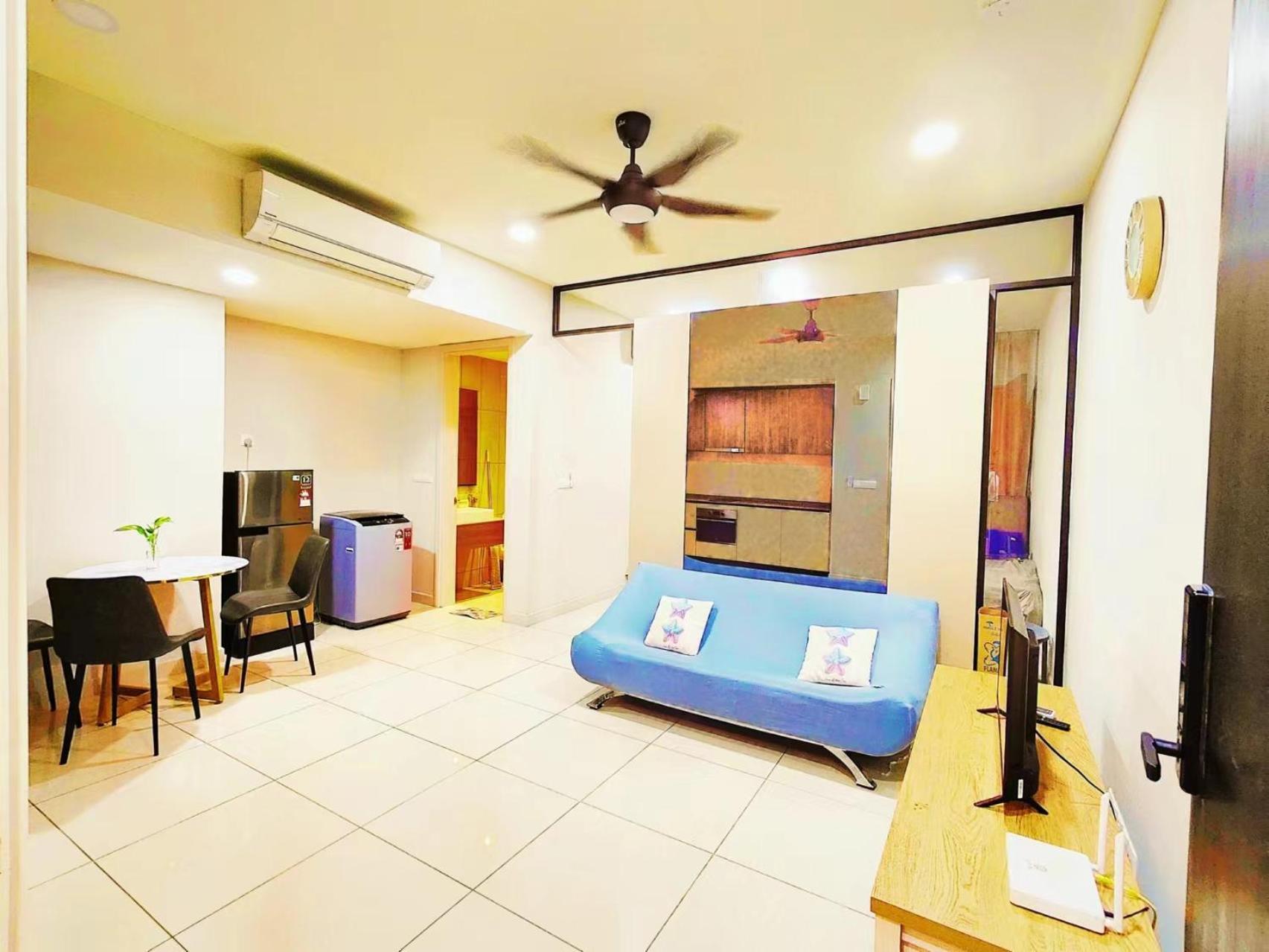 Central Kl City With Balcony Infinity Pool & Lrt Mrt & Klcc Mall Access