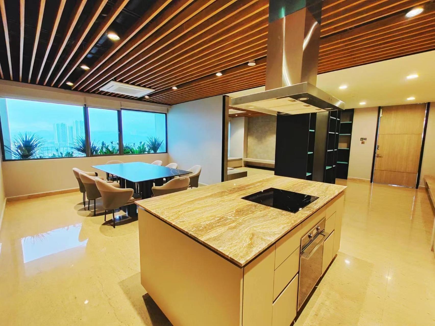 Pangsapuri Central Kl City With Balcony Infinity Pool & Lrt Mrt & Klcc Mall Access Kuala Lumpur