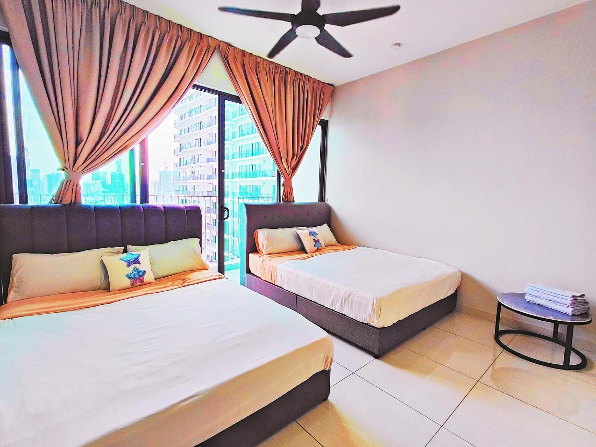 Pangsapuri Central Kl City With Balcony Infinity Pool & Lrt Mrt & Klcc Mall Access Kuala Lumpur